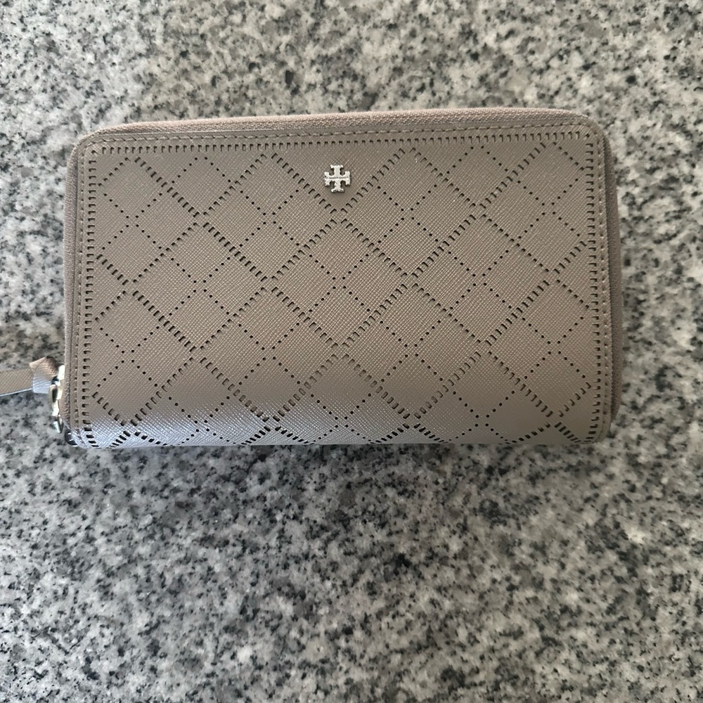 Tory Burch Taupe Quilted Wallet